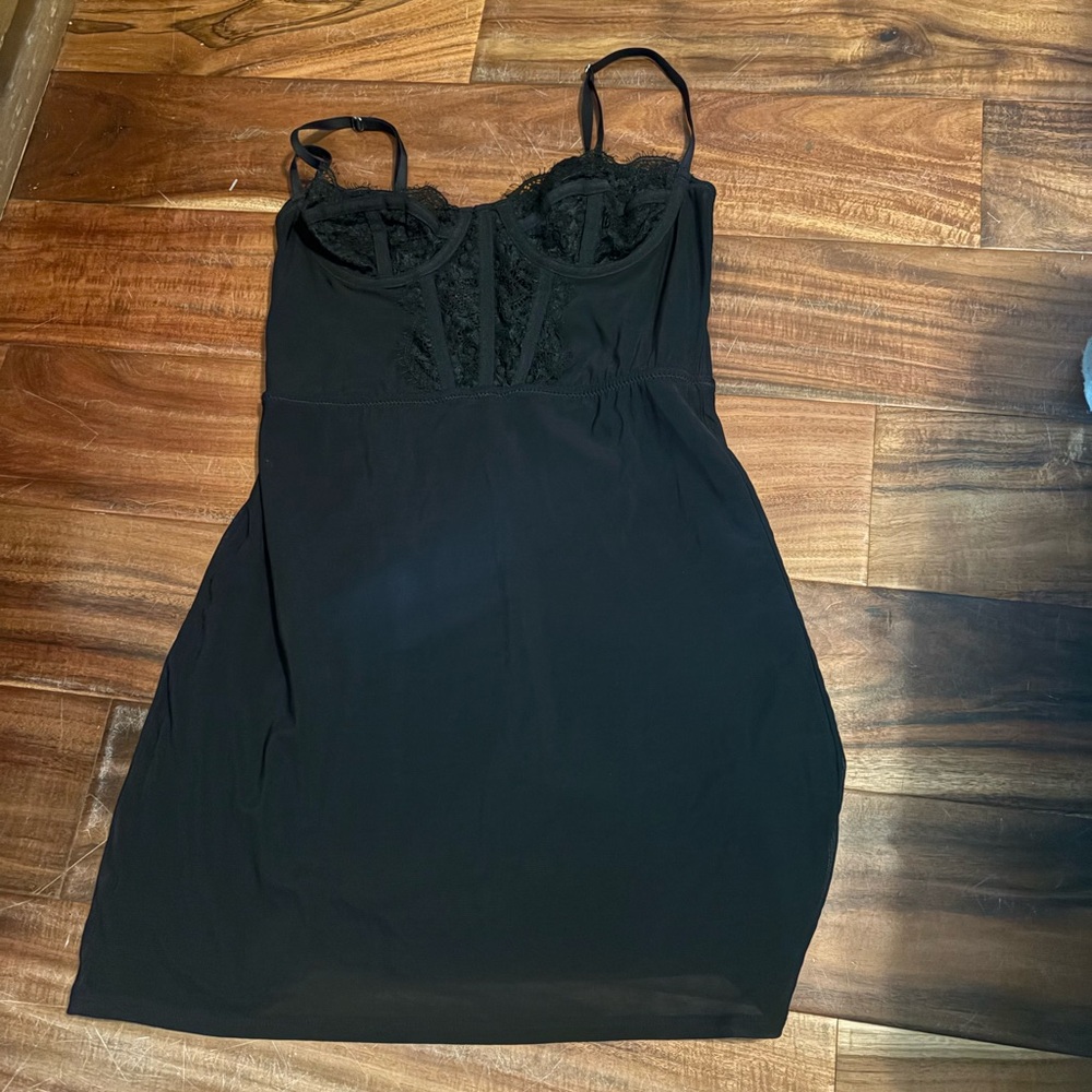Urban Outfitters Black Lace Corset Mini Dress XS Spaghetti Slip Dress (0477)‎